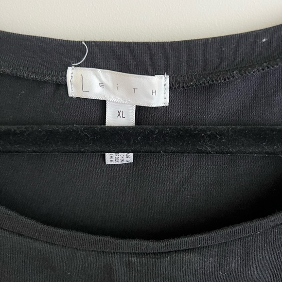 Leith Ruched Dress - Picture 3 of 4